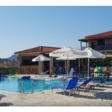 Krinas Aparthotel 자킨토스 외부 사진